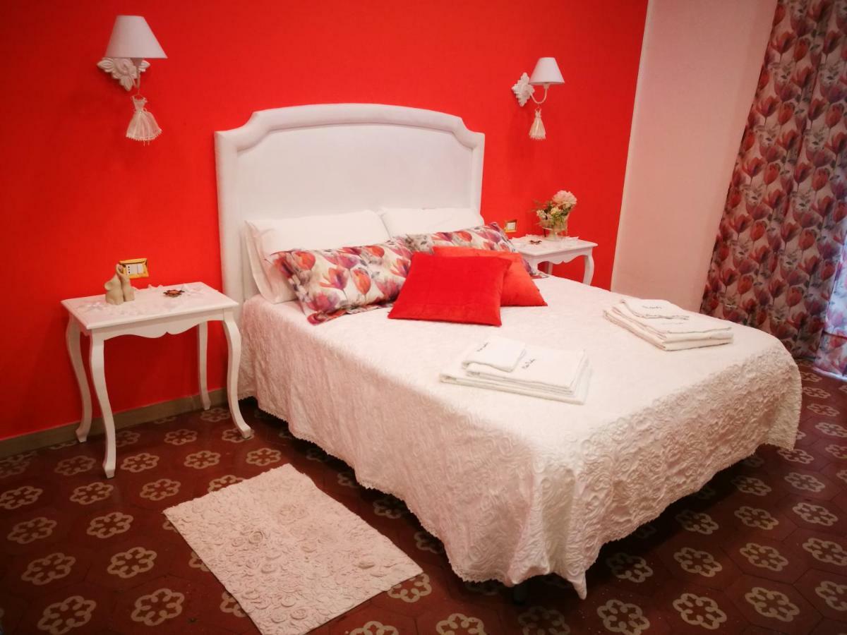 B&B Resta Cu Mme Неаполь Экстерьер фото