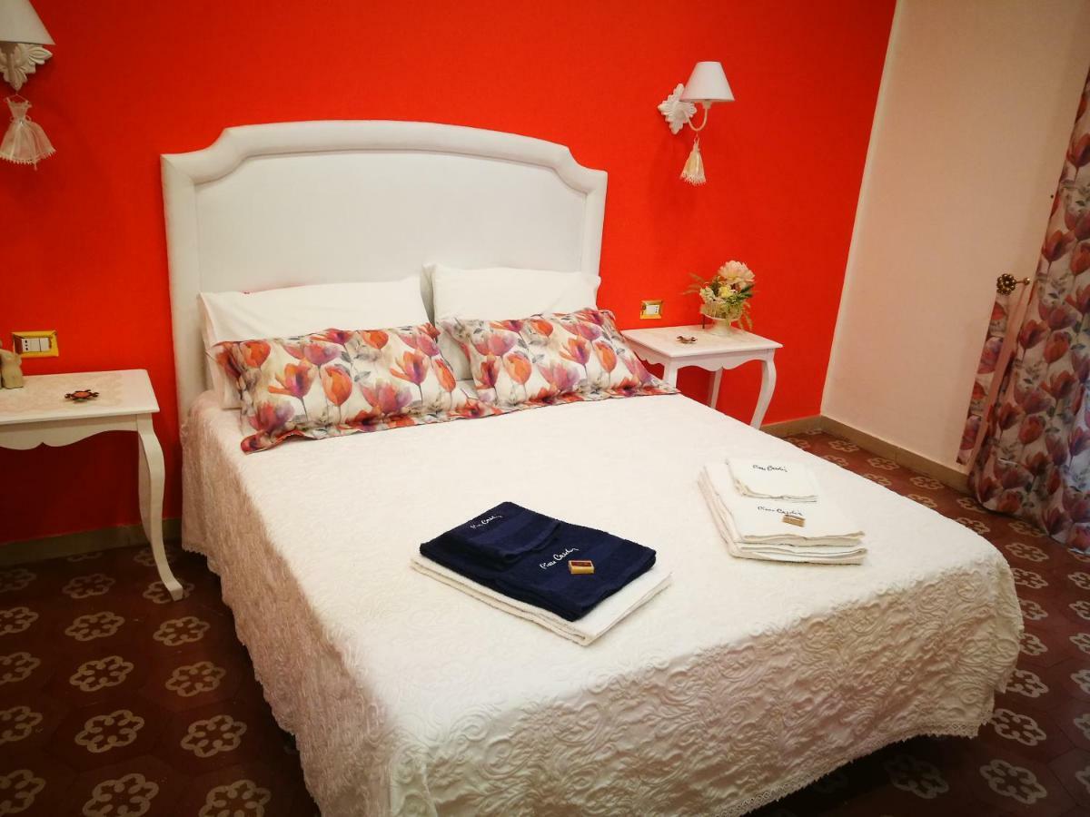 B&B Resta Cu Mme Неаполь Экстерьер фото